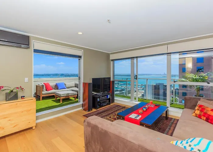 Modern Apartment Short Walk To Skytower